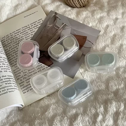 Khay Đựng Kính Áp Tròng - Kèm nhíp và cây đeo (Màu ngẫu nhiên)